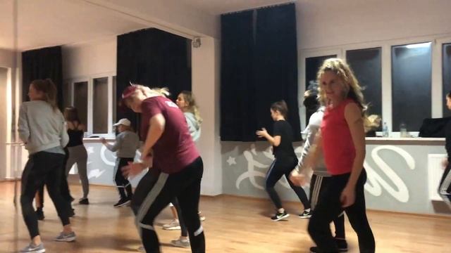 Choreo Class z Olcis w What`s up? Studio w Białymstoku смотреть онлайн