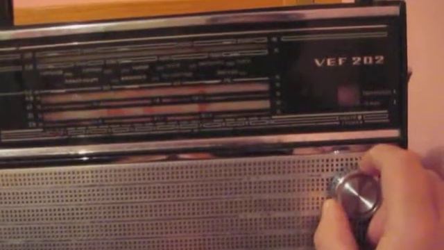 Радиолюбители 40м на VEF202 смотреть онлайн