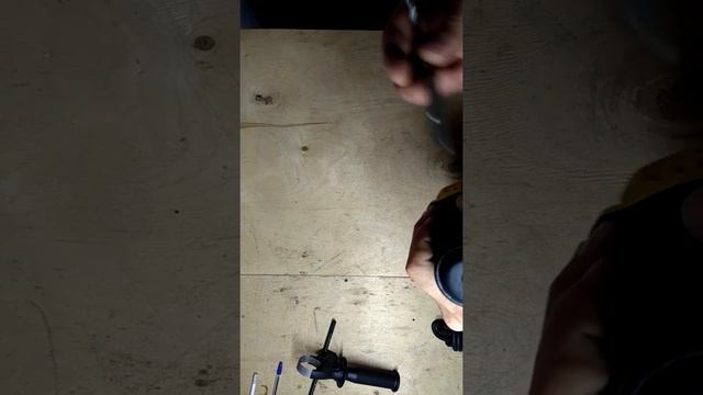 Перфоратор DEWALT из Леруа мерлен смотреть онлайн