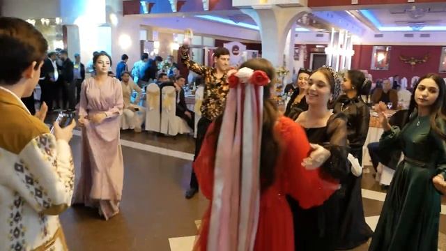 Самир и Диана! У Коля Ванёк удэл кай у Миша Самонюря. Сватовство. смотреть онлайн