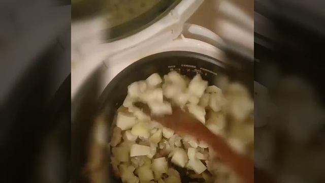 Картошка с курицей и грибами смотреть онлайн