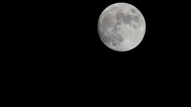 Moon　Canon EOS 90D　400mm　2022 11 07 смотреть онлайн