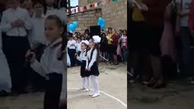 Даг Огни последний звонок СОШ номер 3 КЛАСС Эльмиры Гелимбекавны смотреть онлайн