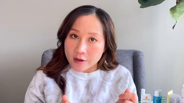 A Dermatologist's Favorite Tinted Sunscreens | Dr. Jenny Liu смотреть онлайн