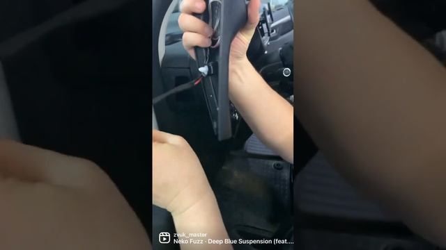 Твитеры установили на своё место смотреть онлайн