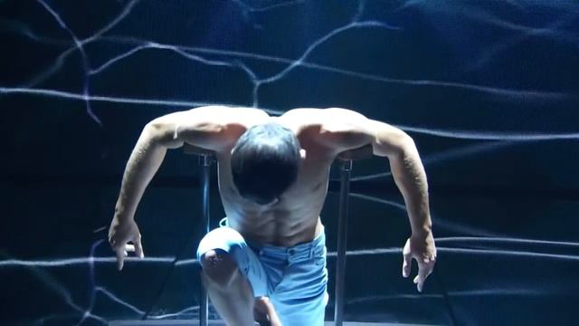 Andrey Moraru - America's Got Talent, Season 9 - Quarterfinals, Hand Balance смотреть онлайн