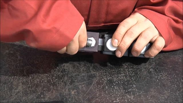 Case IH WD/New Holland 8000 Series Swath Roller Install смотреть онлайн