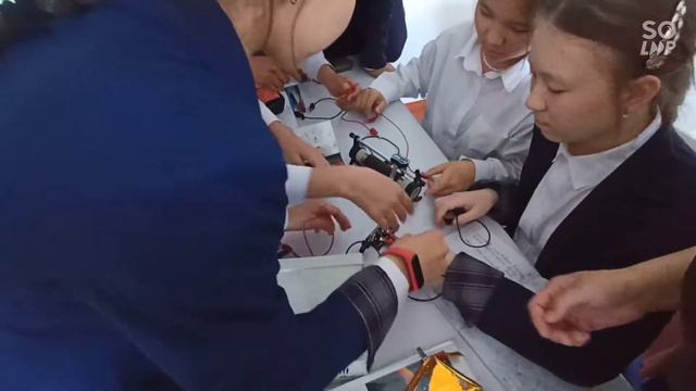 8 сынып.Физика. Өткізгіштерді тізбектей жалғау.