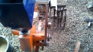 зернодробилка, навесная для мотоблока, возможен электропривод. 2,8 кВт.