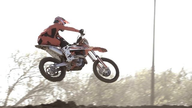 2018 KTM 450 SX-F Factory Edition | First Impression | TransWorld Motocross смотреть онлайн