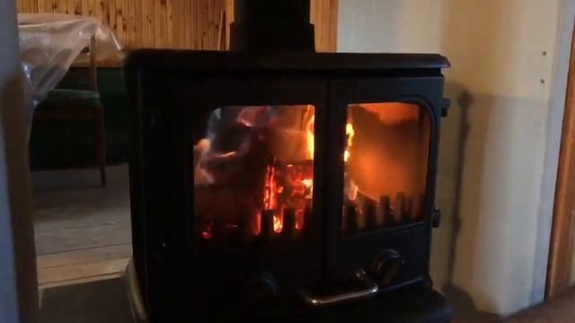 Печь-камин Morso 2110 - первый розжиг, регулировка горения смотреть онлайн