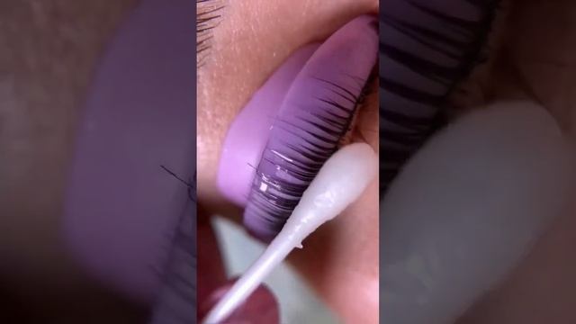 Ламинирование придаст вашим ресничкам красивый завиток ?#ламинированиересниц #ламиресниц смотреть онлайн