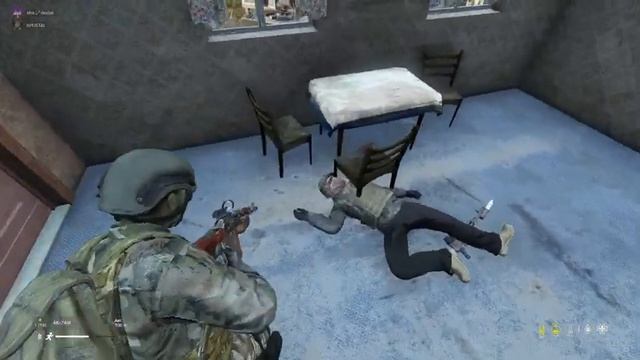 ОТБИЛИСЬ КУЛАКАМИ ВО ВРЕМЯ РЕЙДА - DayZ смотреть онлайн