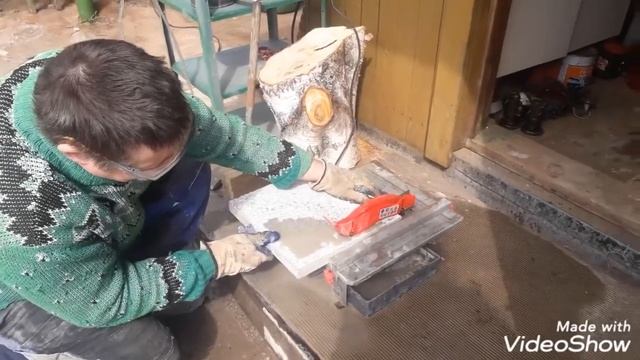 Распил тротуарной плитки, электрическим плиткорезом. смотреть онлайн