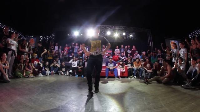 Vovan Gudym.Судейский выход на Funky Juice Explosion FEST смотреть онлайн