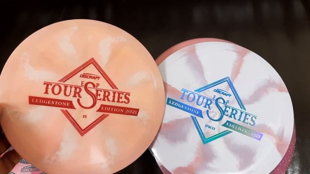 Посылка Discraft Ledgestone + Tour series 21-22 смотреть онлайн