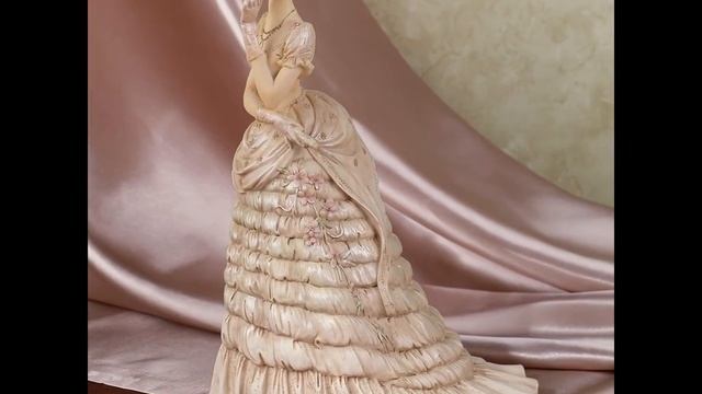 Фарфор: статуэтки компании English Ladies. смотреть онлайн