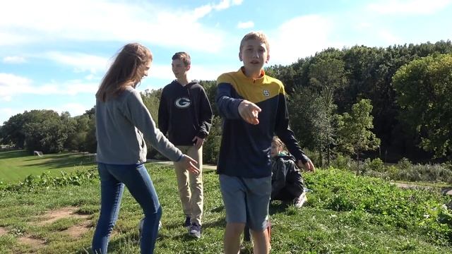 Bowling from HUGE Hill | That's Amazing смотреть онлайн