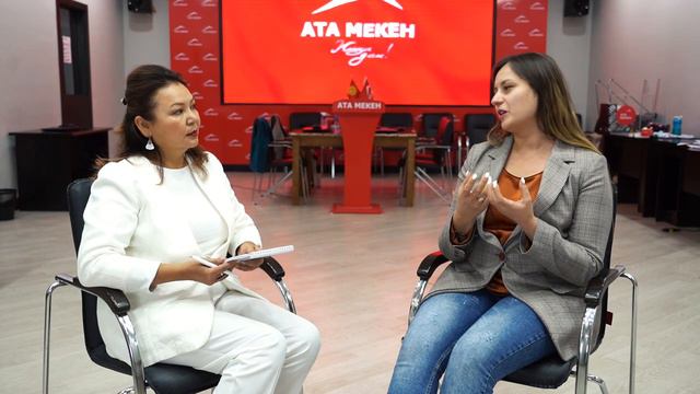 Наталья Ивахник: "Политика - это не цирк" смотреть онлайн