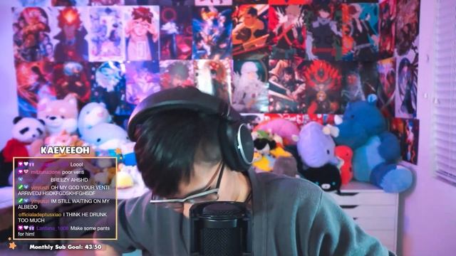 Venti as a plushie???? (chaotic unboxing) смотреть онлайн
