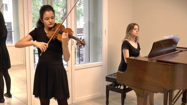 MOZART Violin Concerto No. 3 (II.Adagio) - Patricia Cordero (16)