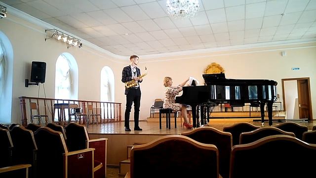 1)Ф.Ферлинг "Этюд 1" (ar. Jean-Denis Michat). 2) А. Ривчун "Концертный этюд" смотреть онлайн