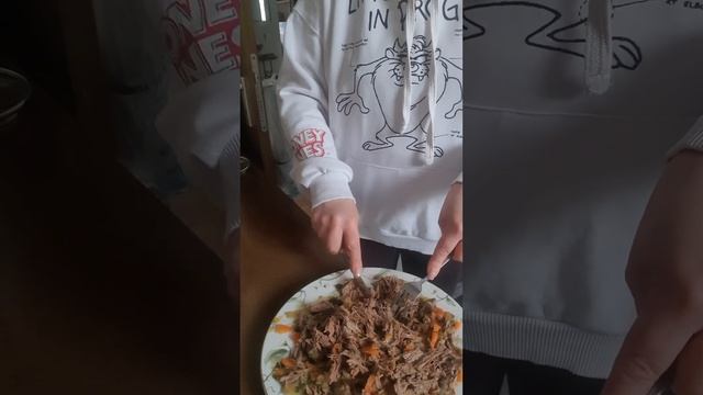 привет из Берлина!!! готовлю еду для моих чихов и бегу на работу! смотреть онлайн