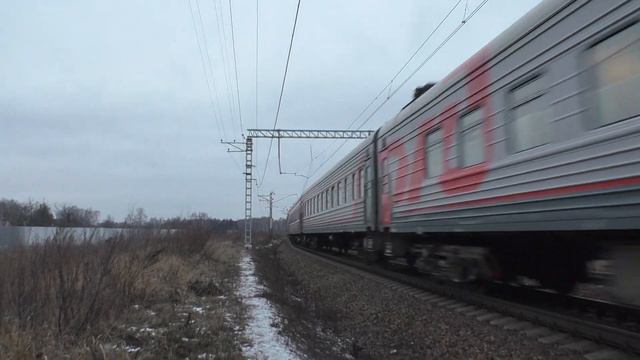 Электровоз ЭП2К-395 с пассажирским поездом №379 Москва - Камышин смотреть онлайн