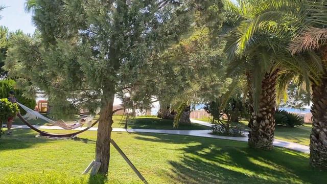 Не едь в отель Queen's Park Rai Premium Tekirova, пока не посмотрите это видео. Обзор отеля смотреть онлайн