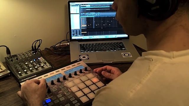KDilla - Maschine Tutorial - Pops, Clicks, Filters смотреть онлайн