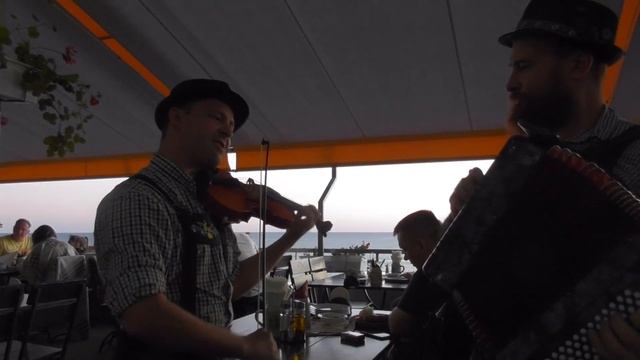 Прощание с Родиной - так называется очень красивый полонез Михаила Огинского, исполненный в Сочи смотреть онлайн