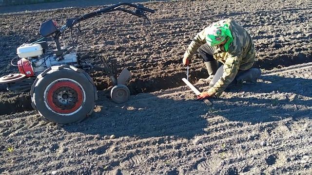 Вспашка на самодельный ёлочке часть 2. смотреть онлайн