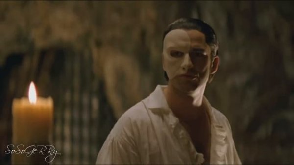 Gerard Butler sings "No One Would Listen" (full screen HD)