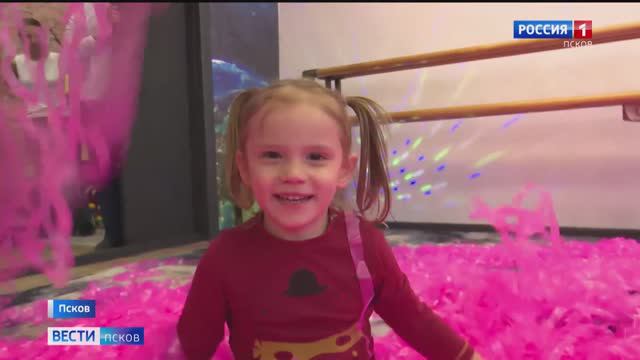 Снять стресс и расслабиться помогают псковичкам в женском клубе при региональном центре занятости смотреть онлайн