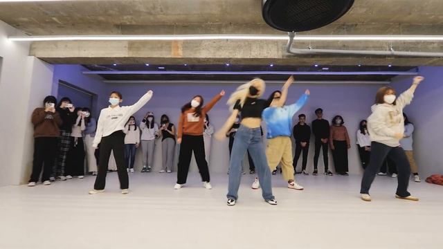 DanceJoa K-POP Dance ExperienceㅣK-POP Medley - 'LE SSERAFIM, Newjeans, NCT DREAM' Cover Dance смотреть онлайн