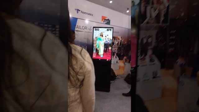 Experiencing Virtual Dressing Room- TryON смотреть онлайн