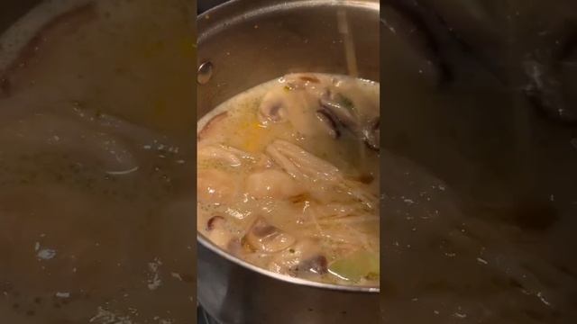 Веганский тайский суп Том Кха #веган #томкха #веганство #веганрецепт #vegan #tomkha #веганрецепты