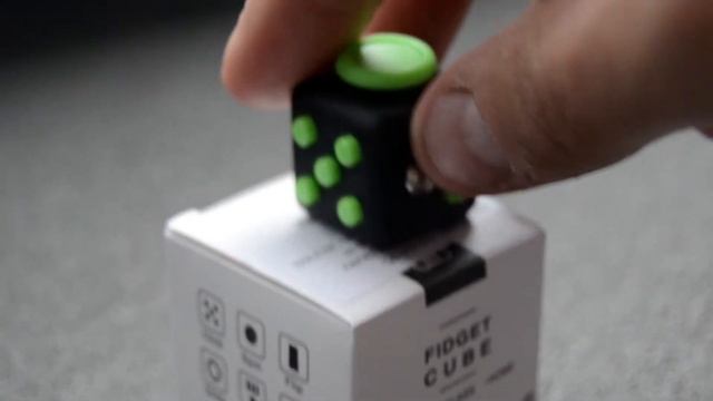 FIDGET CUBE ДЛЯ СНЯТИЯ СТРЕССА! ЛУЧШИЙ КУБИК-АНТИСТРЕСС С КИТАЯ! смотреть онлайн