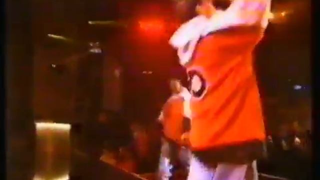 Kris Kross - Jump (Billboard Music Awards) смотреть онлайн