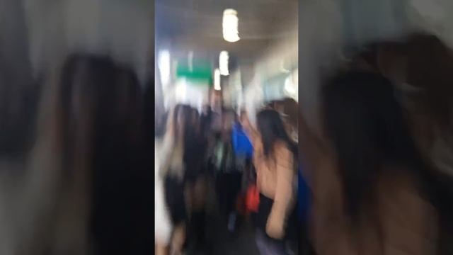 150503 [FANCAM] Kris Wu Yi Fan JFK Airport Arrival смотреть онлайн