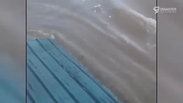 Facing Fear: Surviving Scary Natural Disasters смотреть онлайн