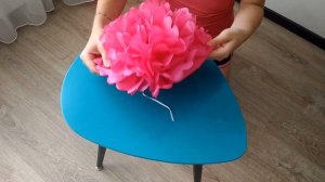 Как правильно распушить бумажный помпон