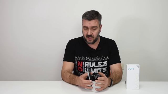 Что создали VIVO за 200$? Смартфон мечта или слёзы? / Арстайл / смотреть онлайн