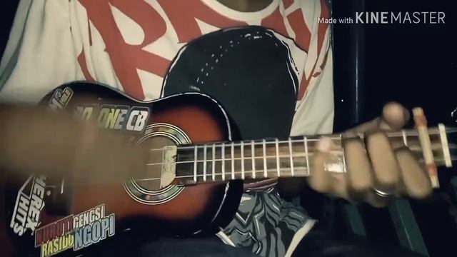 DIANTARA BERIBU BINTANG versi ukulele senar 3 cover @yogawicak. смотреть онлайн