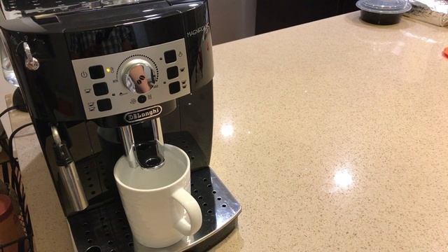 드롱기 매그니피카 XS 에스프레소 머신 리뷰 смотреть онлайн