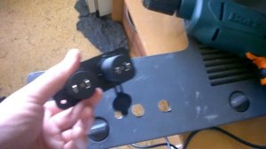 Установка розетки 12В в багажник своими руками