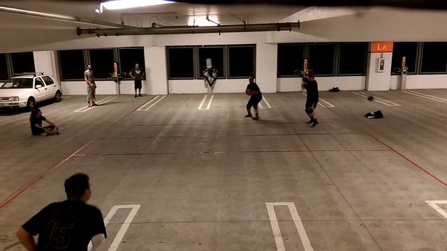 Underground Dodgeball: game time смотреть онлайн