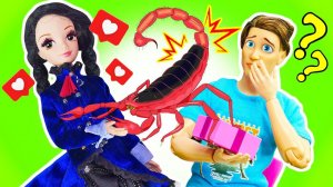 Чем удивить Уэнсдей на свидании?