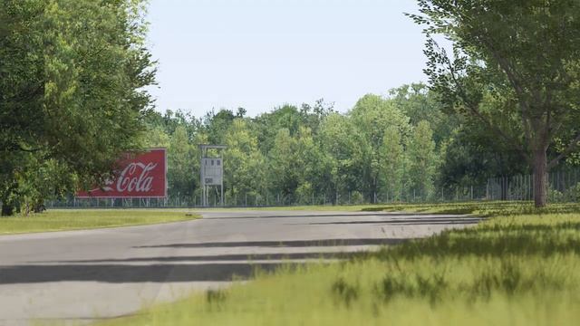 RedBull X2010-R vs McLaren Ultimate Vision GT at Monza Full Course смотреть онлайн
