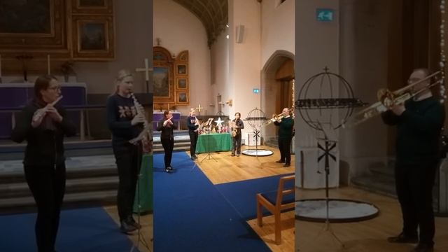 Nu tändas tusen juleljus | Der musikalische Adventskalender #5 смотреть онлайн